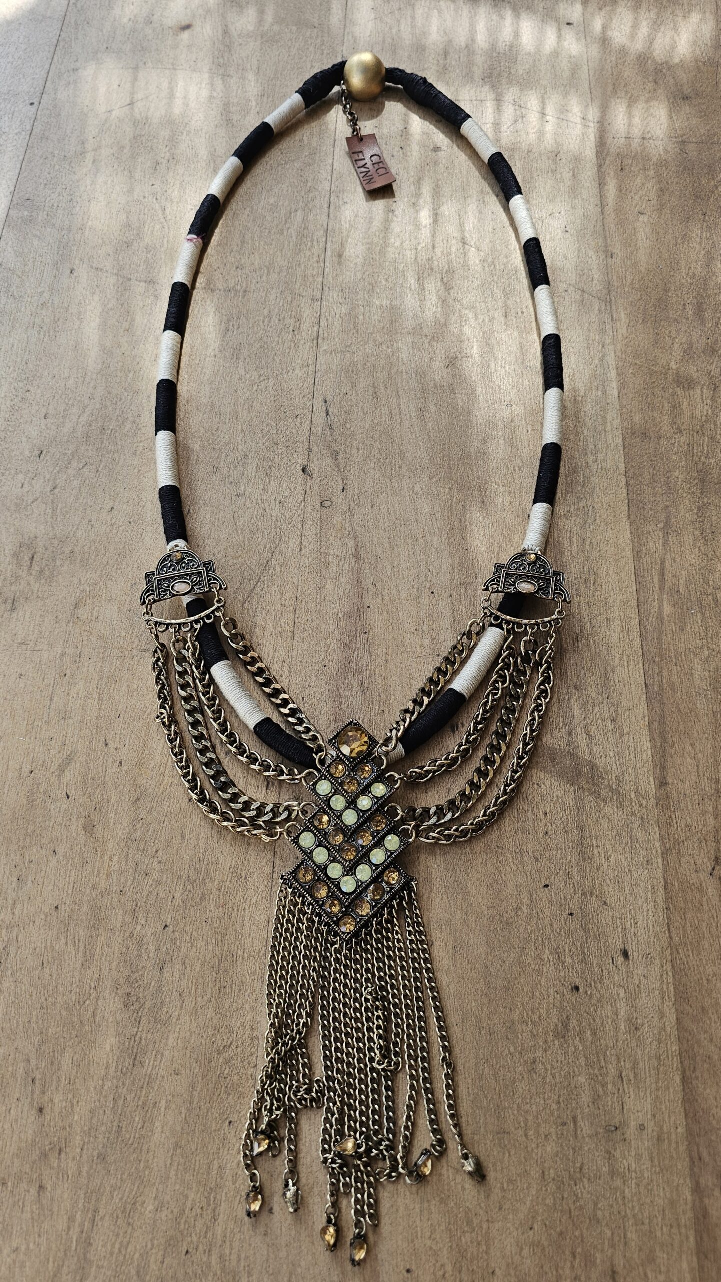 COLLAR 8 - Imagen 17