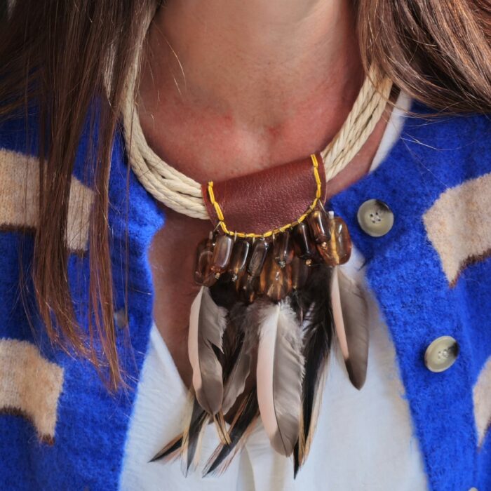 COLLAR 24